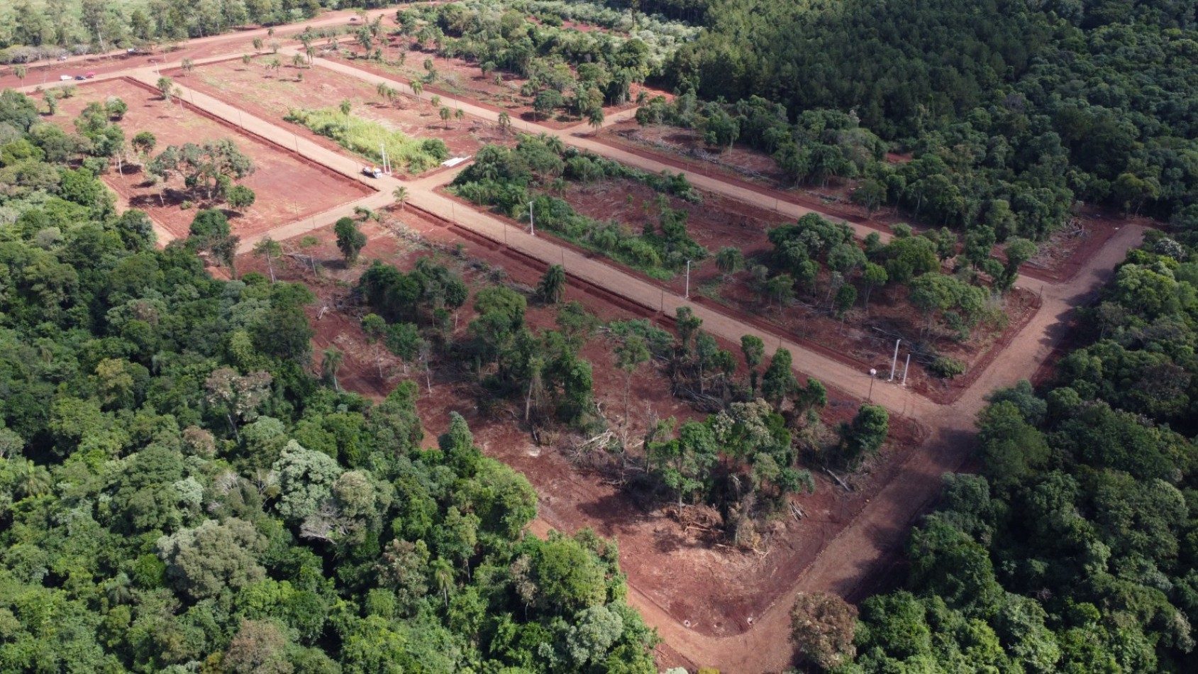 GRAN LOTEO EN ACCESO A ARAUCO.  CON SERVICIOS