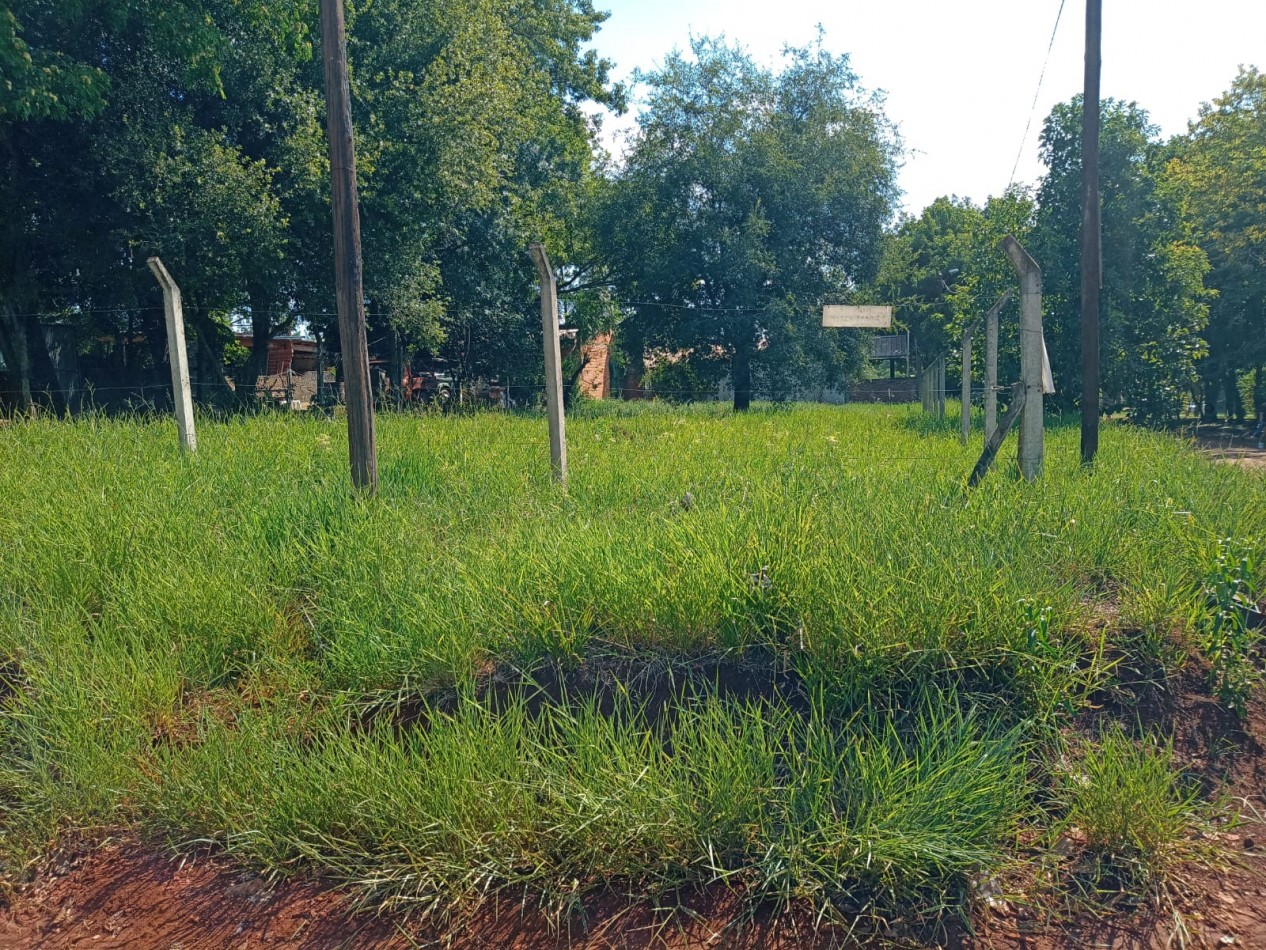 LOTE EN ESQUINA EN GARUPA 