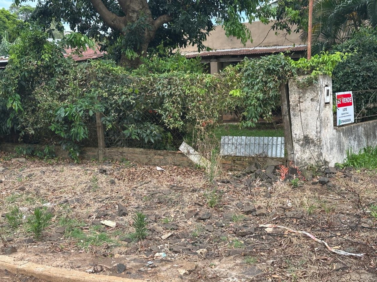 LOTE ES ESQUINA 